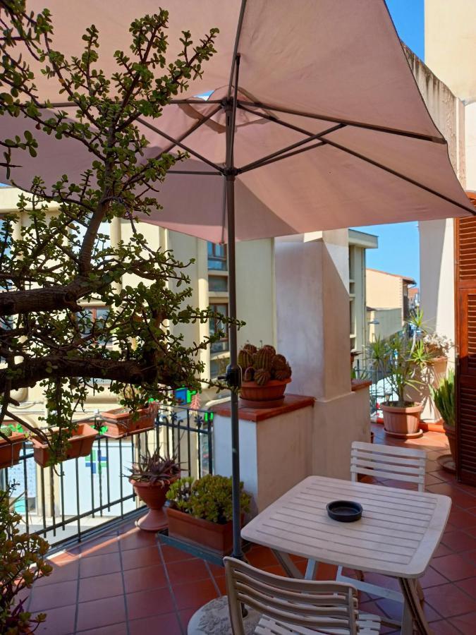 Residenza Schinardi Hotell Oristano Exteriör bild