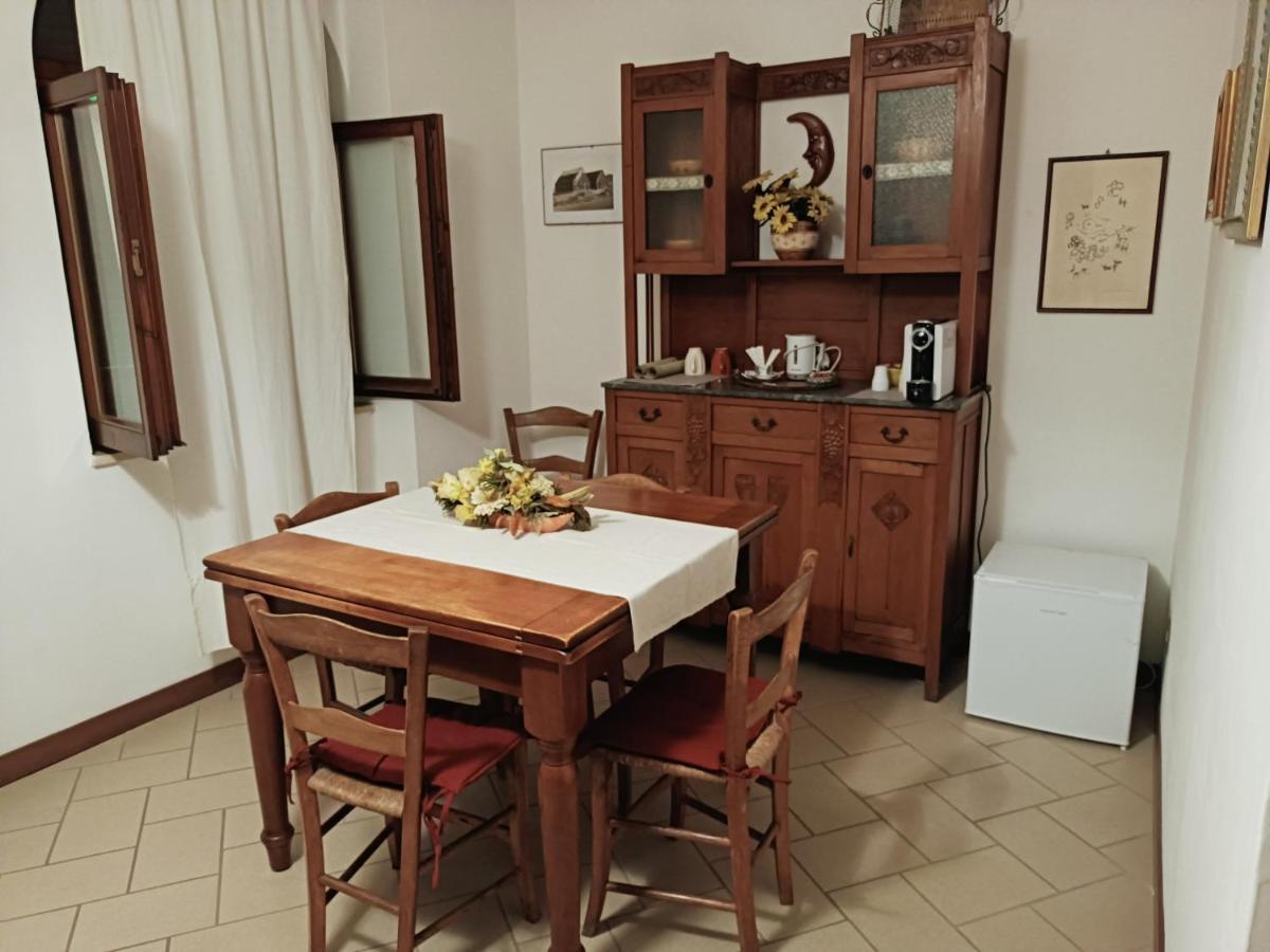 Residenza Schinardi Hotell Oristano Exteriör bild